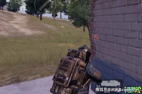 绝地逃生怎么切换连发